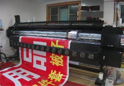盈江喷绘广告分辨率是多少？